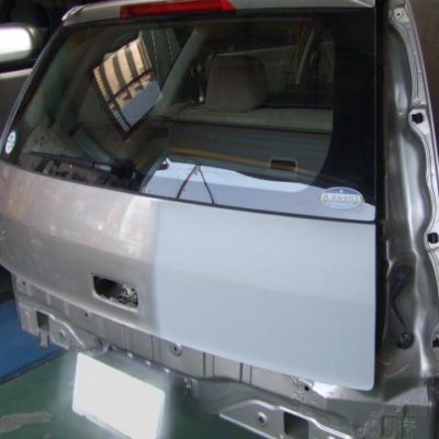 三菱・ランサーの板金塗装｜千葉県千葉市のA様の自動車修理